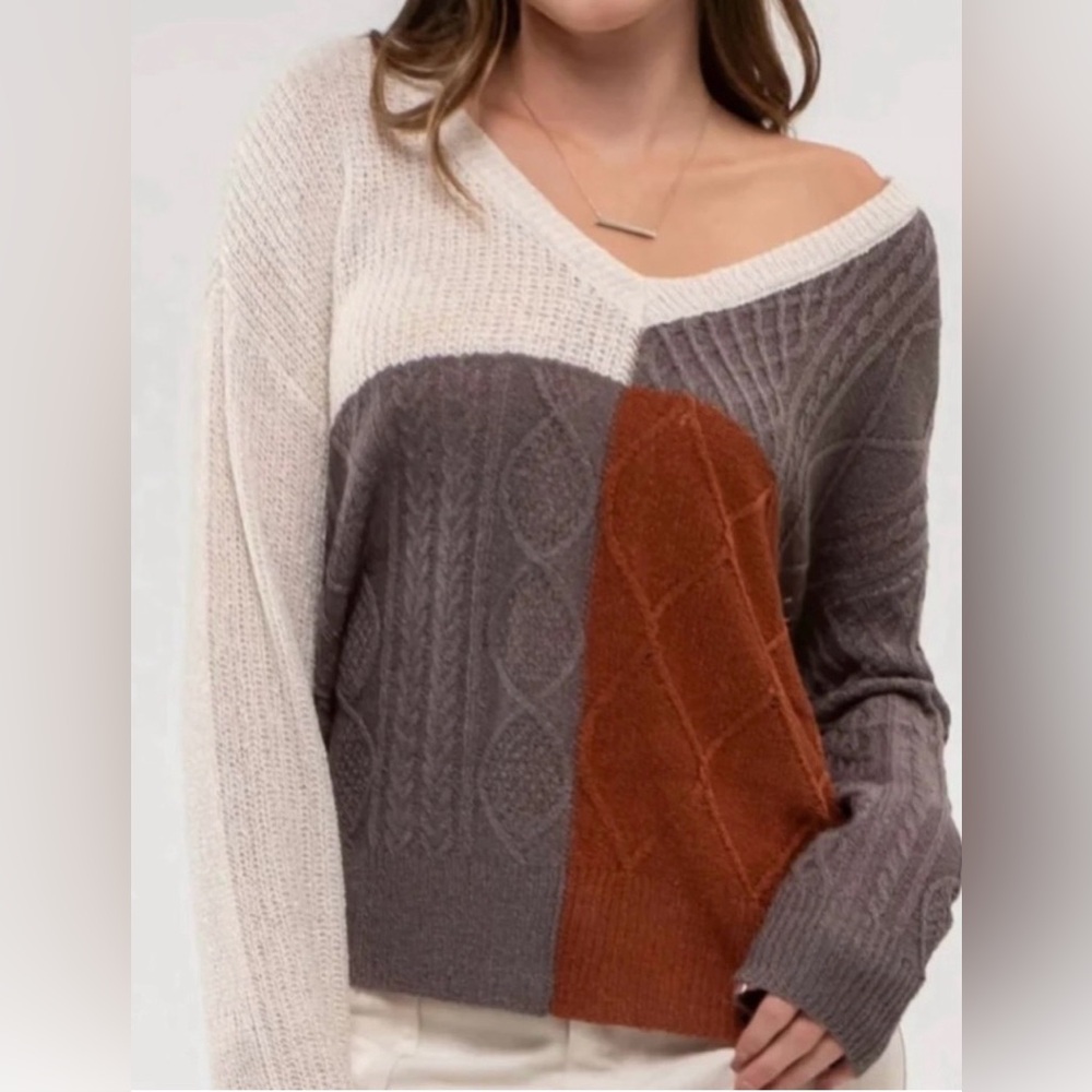 *NWOT* E&M Color Block V-Neck Cable Knit Sweater Size Small